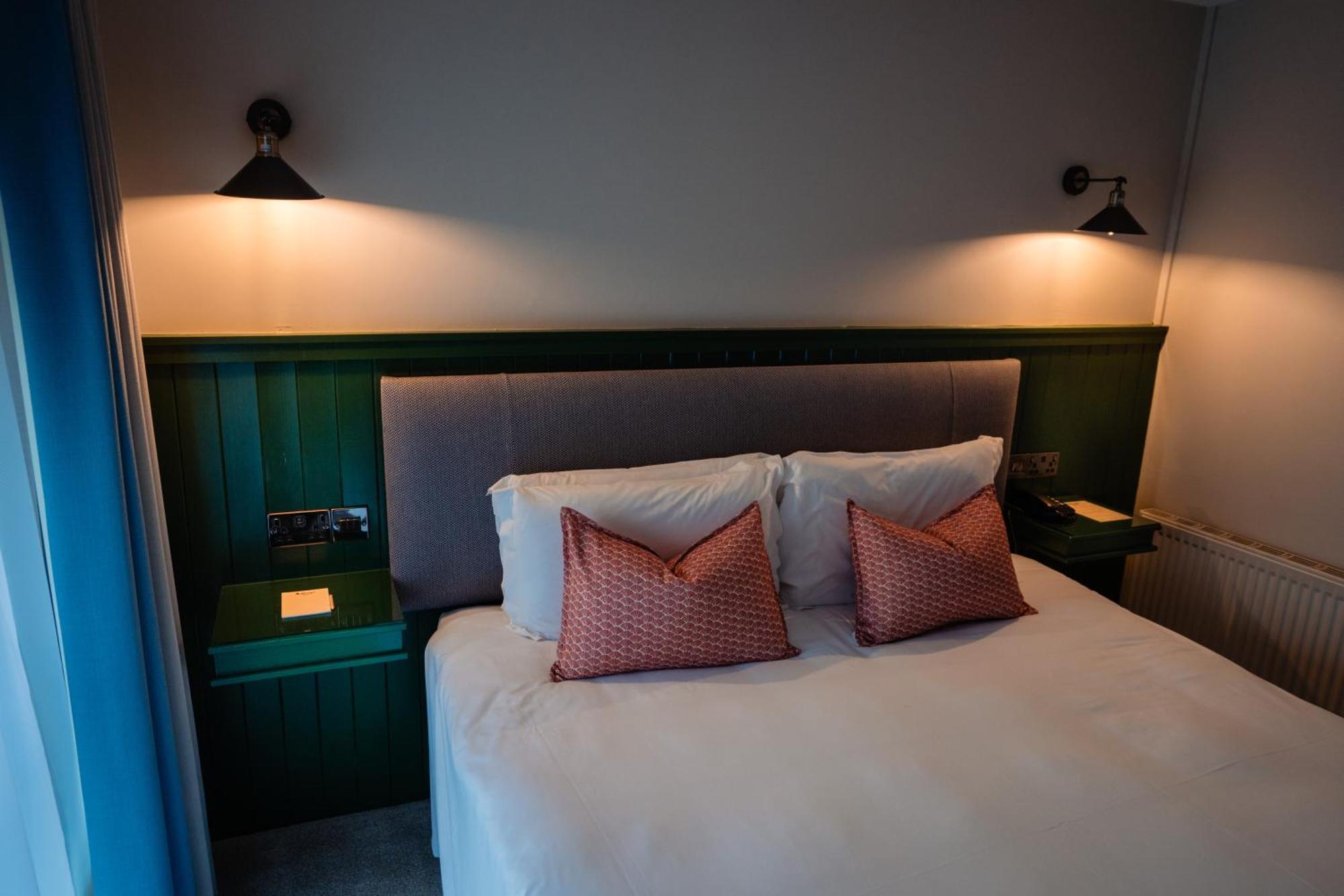 Mcgrory'S Hotel 쿨다프 외부 사진