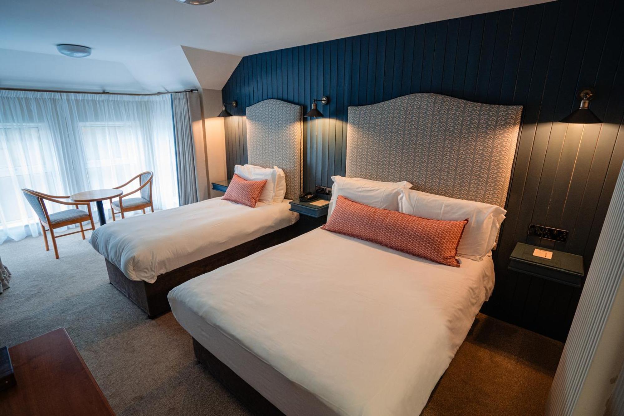 Mcgrory'S Hotel 쿨다프 외부 사진